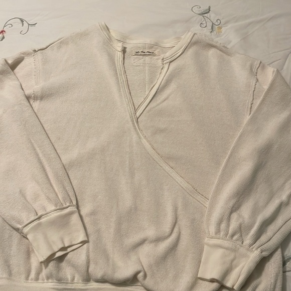 We the Free Faux Wrap Sweater/Top sz M - Picture 5 of 5